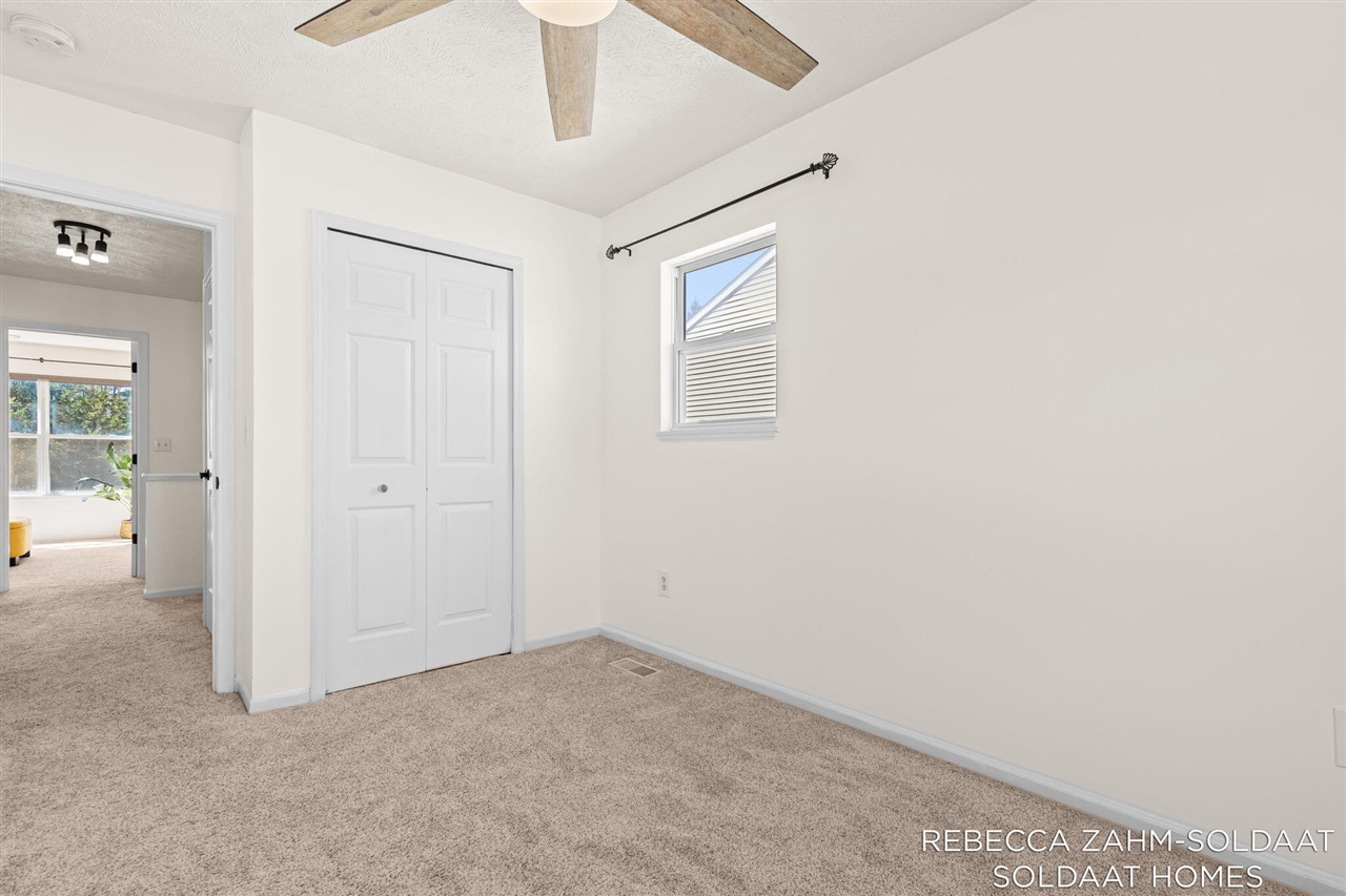 1040 Ada Place Drive, Grand Rapids, MI, 49546-3786