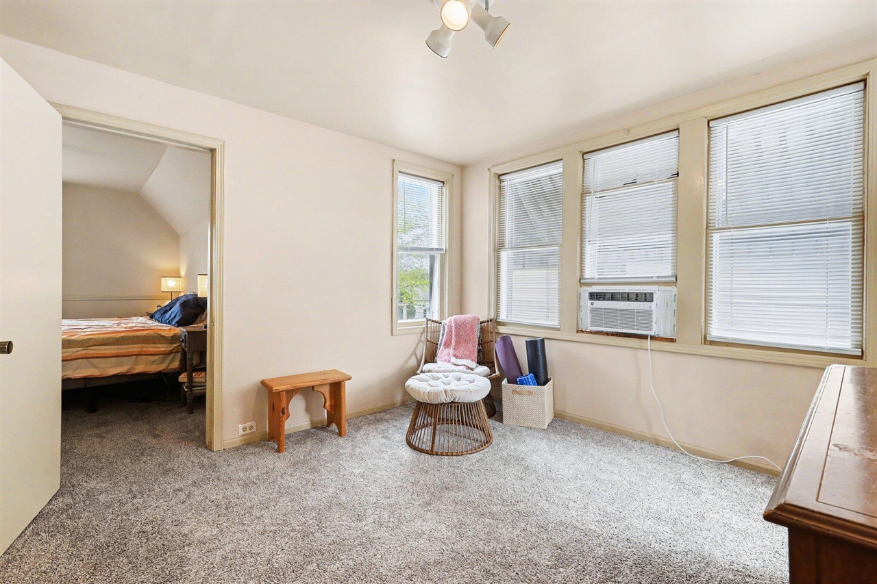 1017 Mc Reynolds Avenue, Grand Rapids, MI, 49504-4238