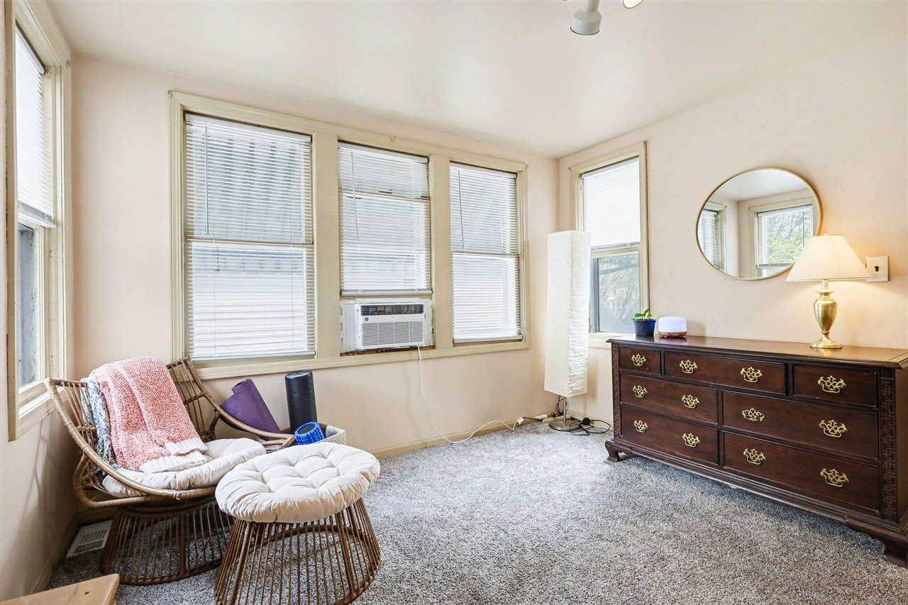 1017 Mc Reynolds Avenue, Grand Rapids, MI, 49504-4238