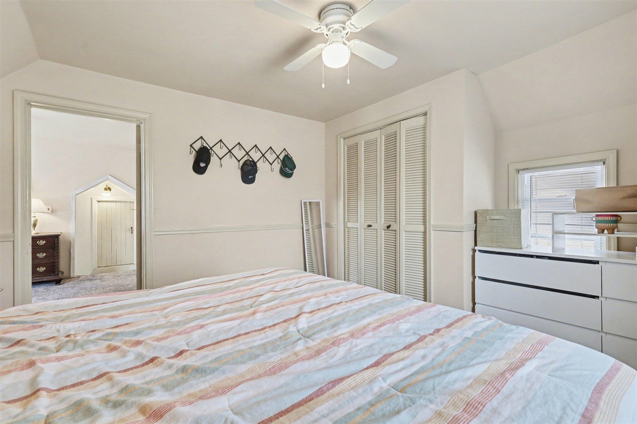 1017 Mc Reynolds Avenue, Grand Rapids, MI, 49504-4238