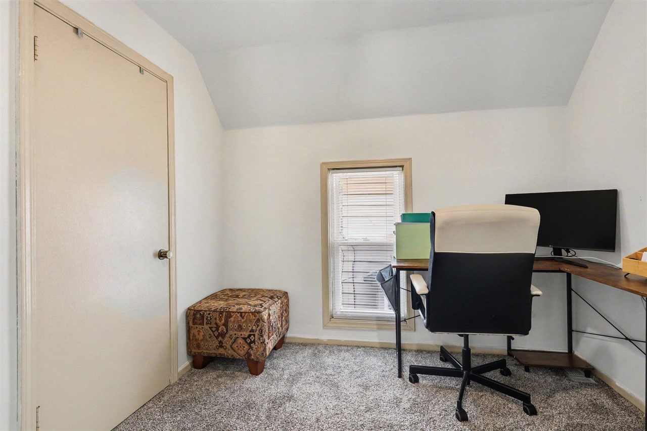 1017 Mc Reynolds Avenue, Grand Rapids, MI, 49504-4238