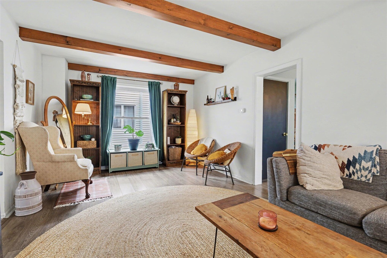 1017 Mc Reynolds Avenue, Grand Rapids, MI, 49504-4238