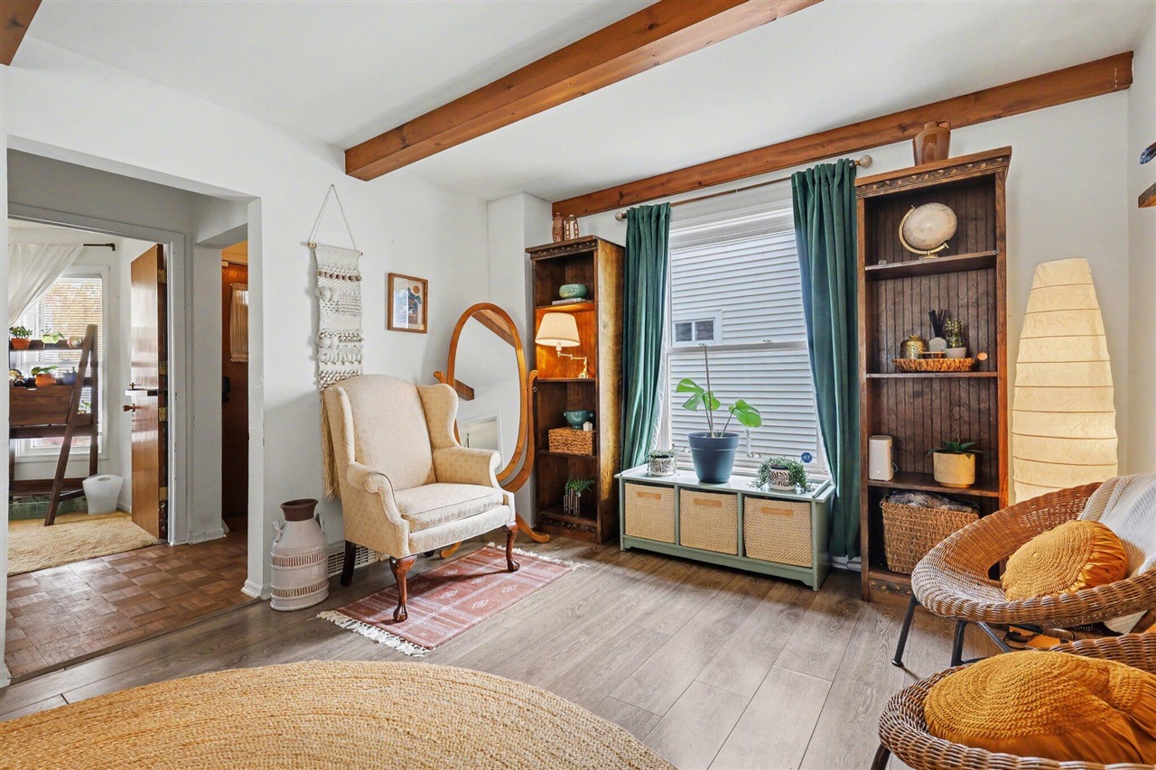 1017 Mc Reynolds Avenue, Grand Rapids, MI, 49504-4238