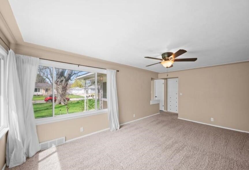 10517 Mary Ann Street, Zeeland, MI, 49464-1441