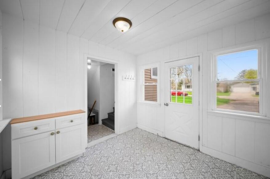 10517 Mary Ann Street, Zeeland, MI, 49464-1441