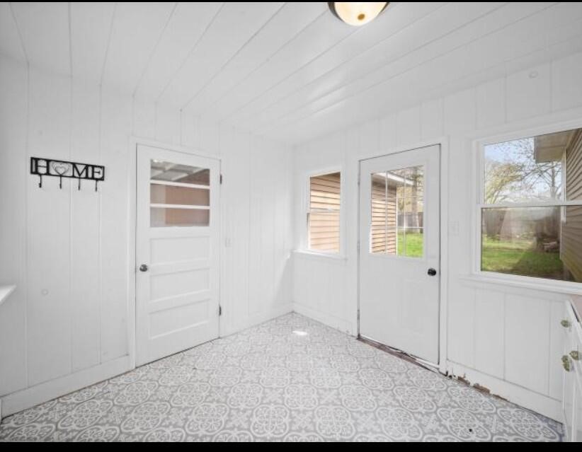 10517 Mary Ann Street, Zeeland, MI, 49464-1441