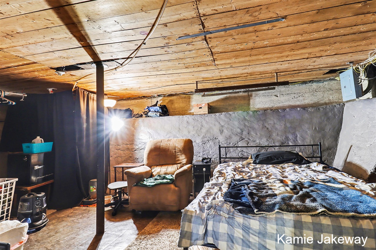 1045 Alderman Street, Belding, MI, 48809-2301