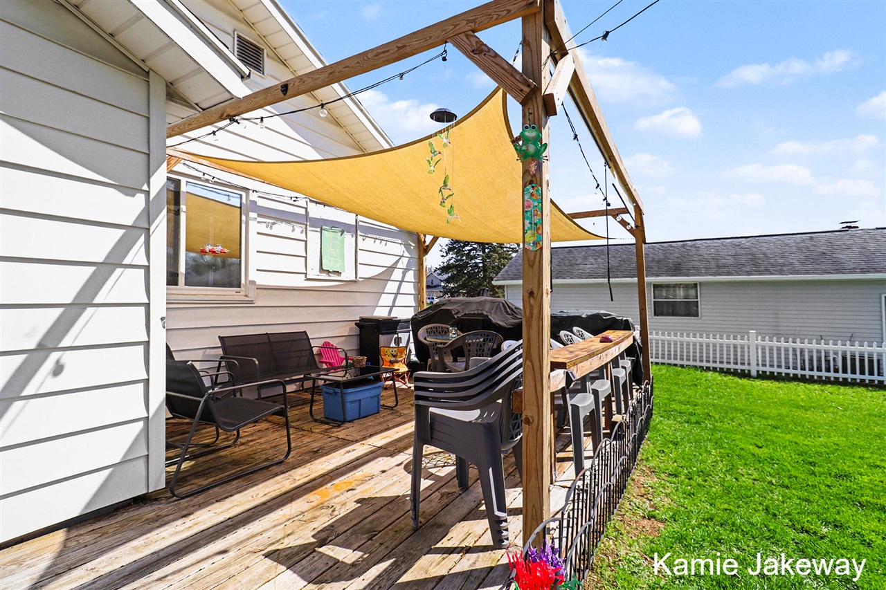 1045 Alderman Street, Belding, MI, 48809-2301