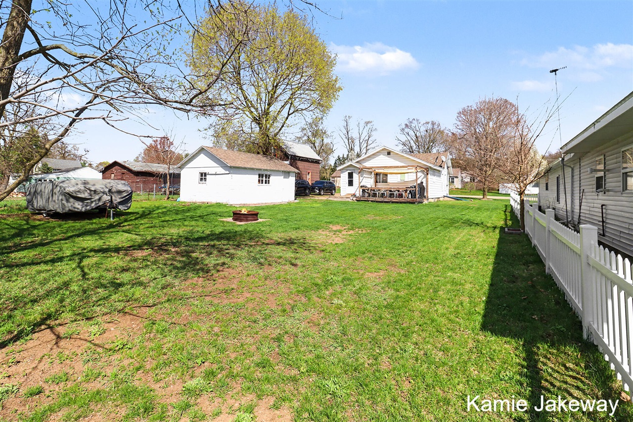 1045 Alderman Street, Belding, MI, 48809-2301