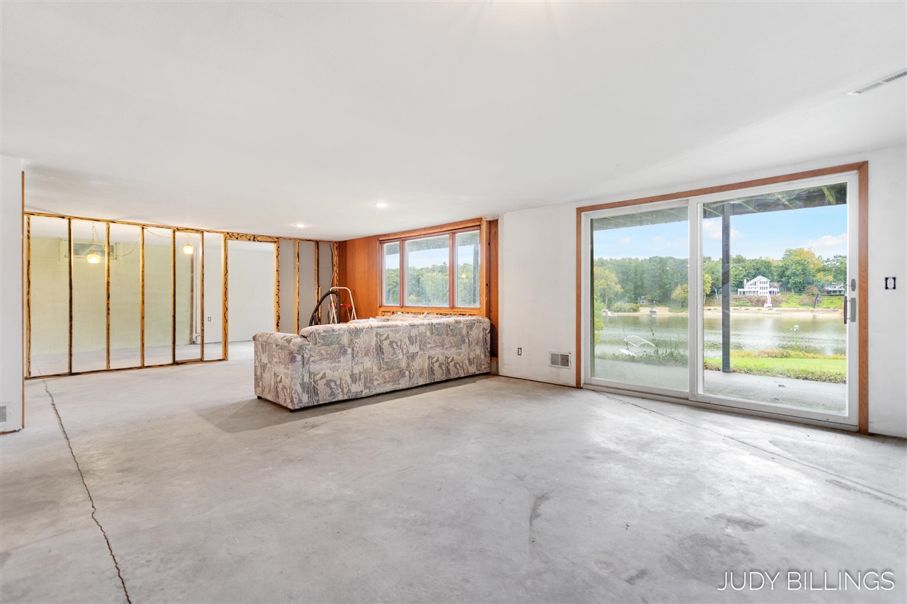 6342 Old Allegan Road, Saugatuck, MI, 49453-9431