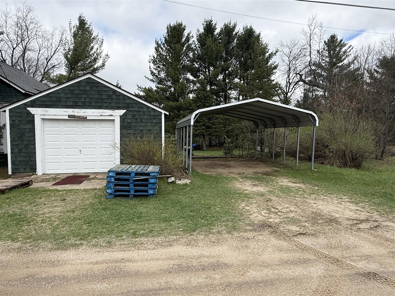 1902 W Ogilvie Avenue, Baldwin, MI, 49304-9364