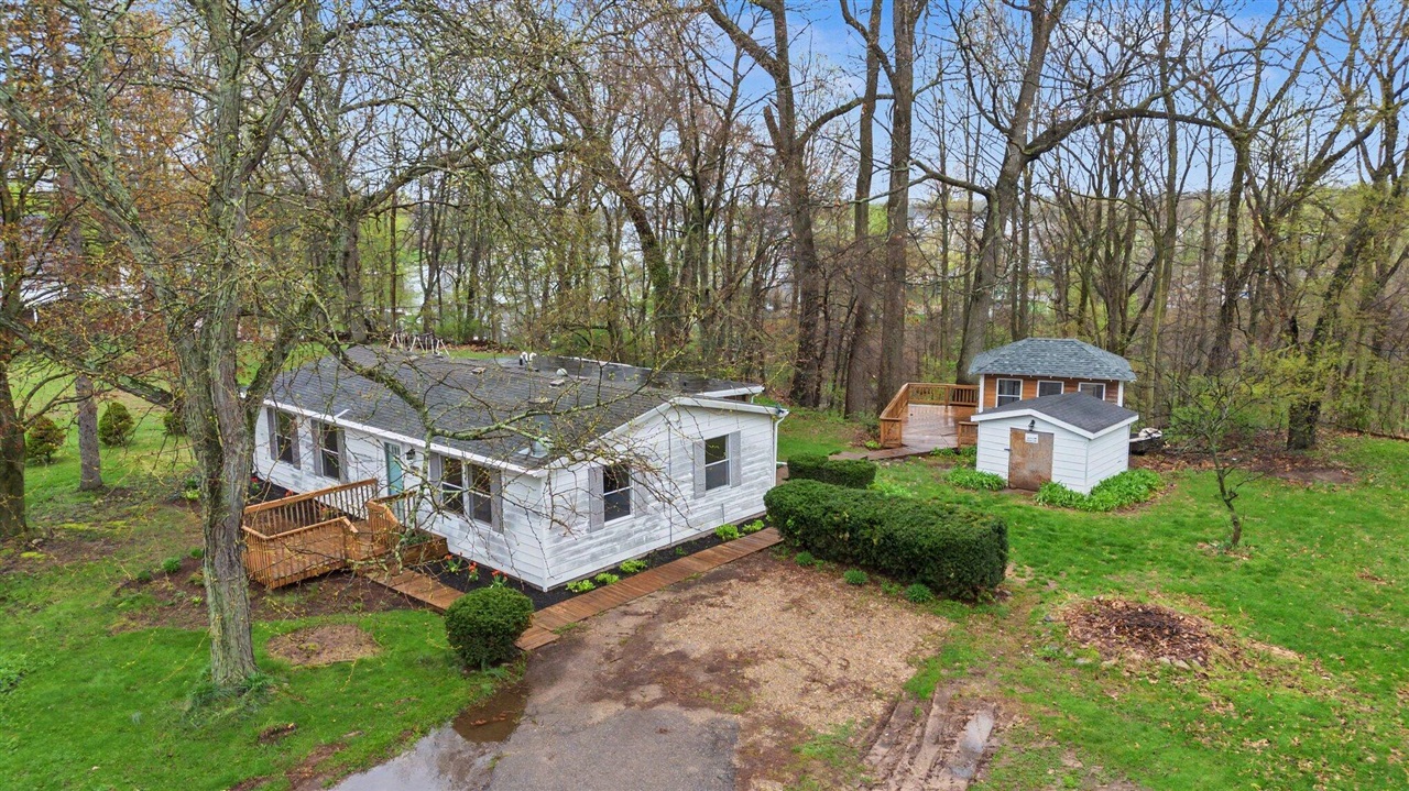 33320 Ridenour Road, Dowagiac, MI, 49047-9399