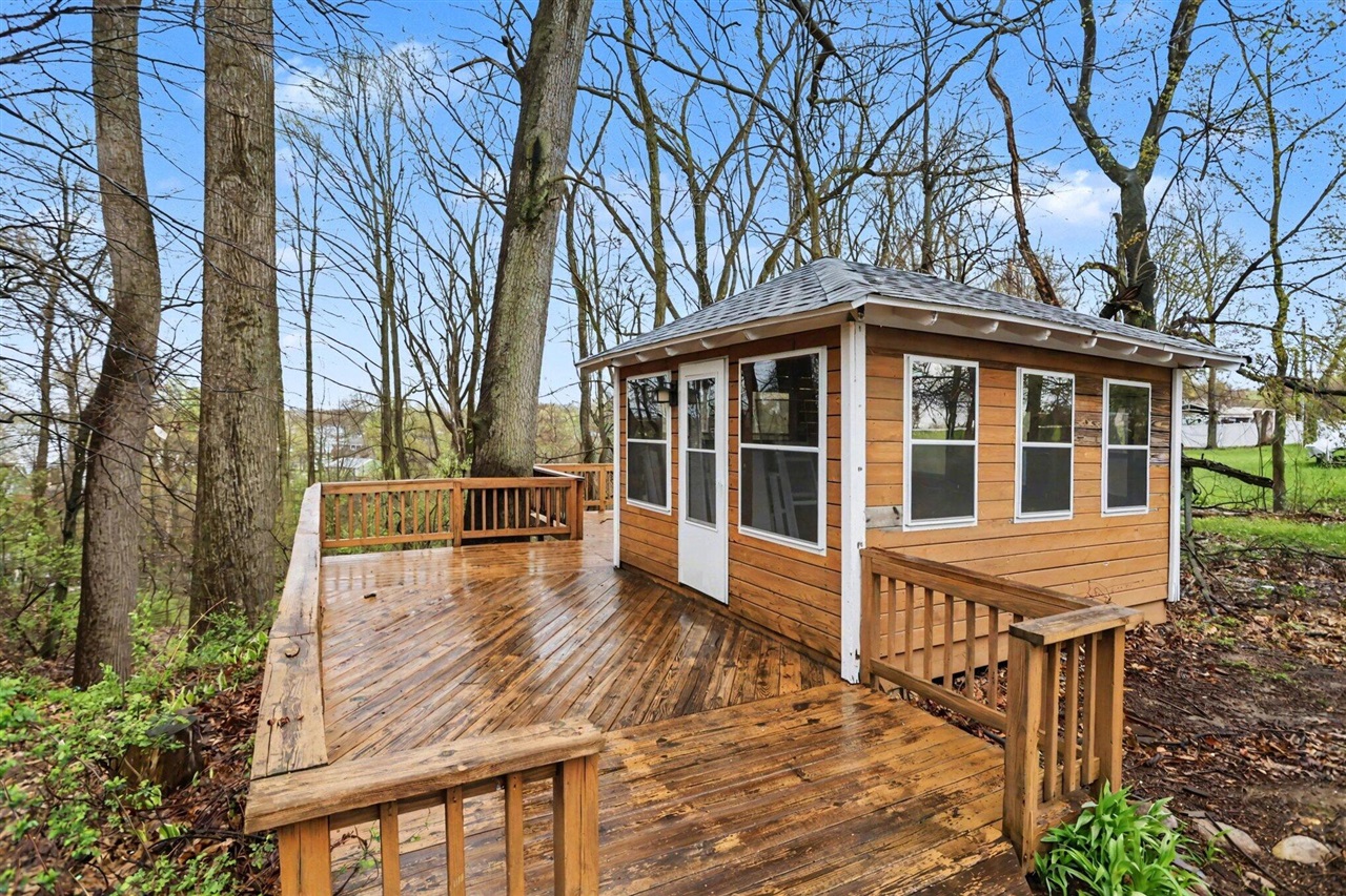 33320 Ridenour Road, Dowagiac, MI, 49047-9399