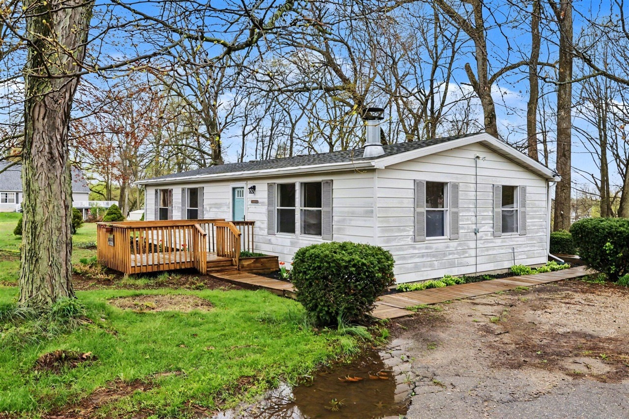 33320 Ridenour Road, Dowagiac, MI, 49047-9399