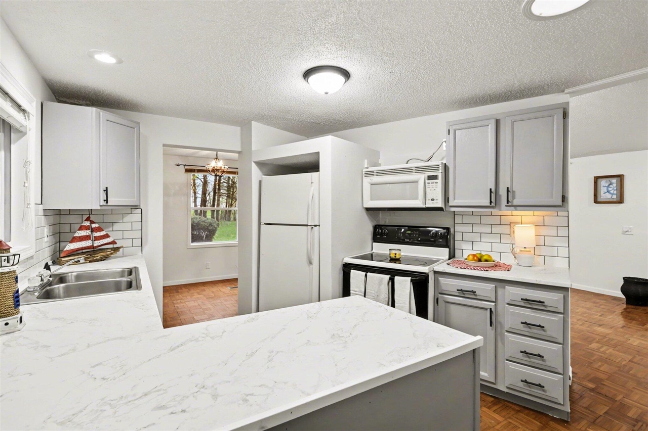 33320 Ridenour Road, Dowagiac, MI, 49047-9399