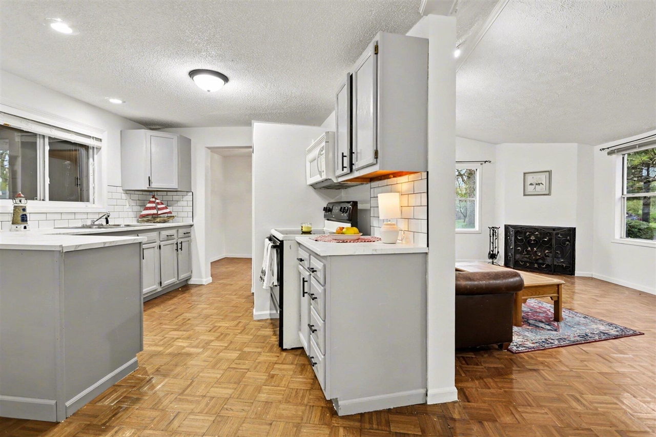 33320 Ridenour Road, Dowagiac, MI, 49047-9399