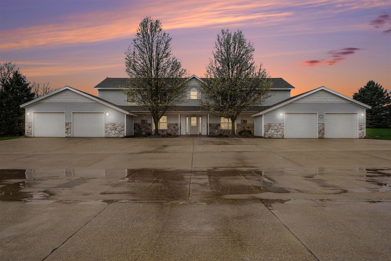 613 Trinity Drive UNIT&nbsp;1, Caledonia, MI, 49316