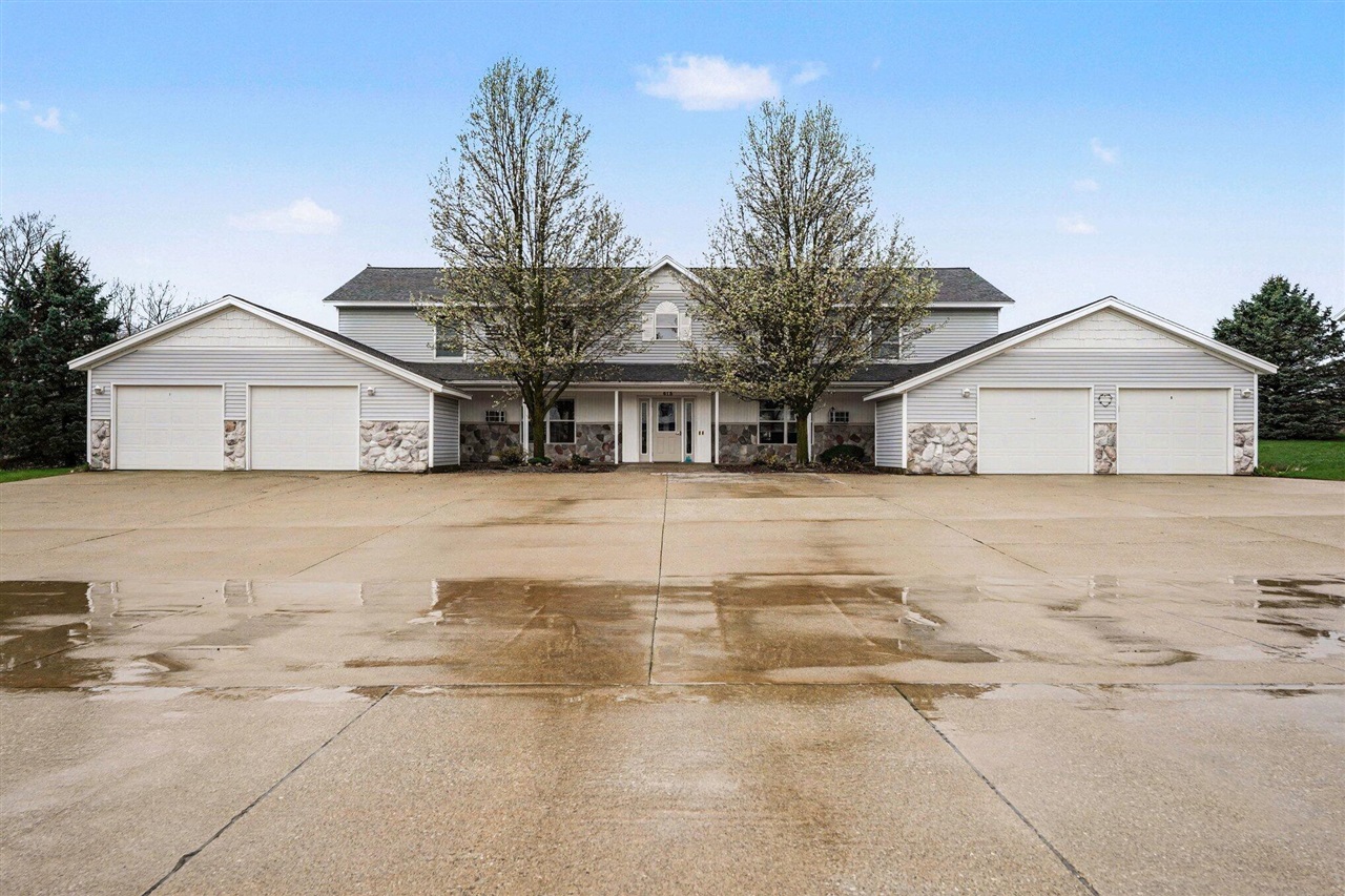 613 Trinity Drive UNIT&nbsp;1, Caledonia, MI, 49316