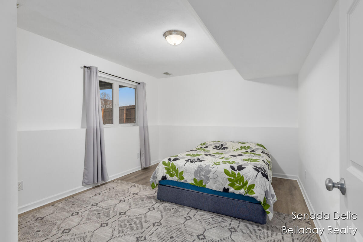 7121 Shady Knoll Drive, Caledonia, MI, 49316-8518