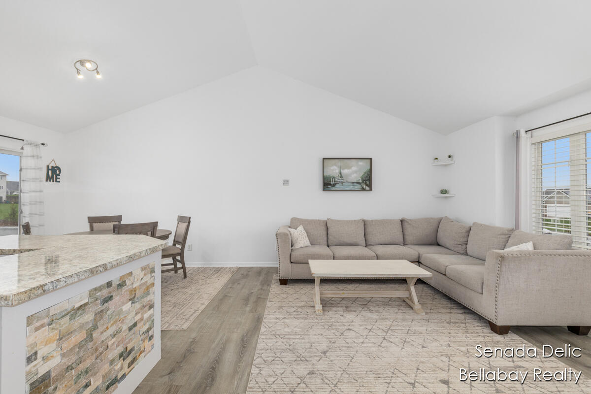 7121 Shady Knoll Drive, Caledonia, MI, 49316-8518