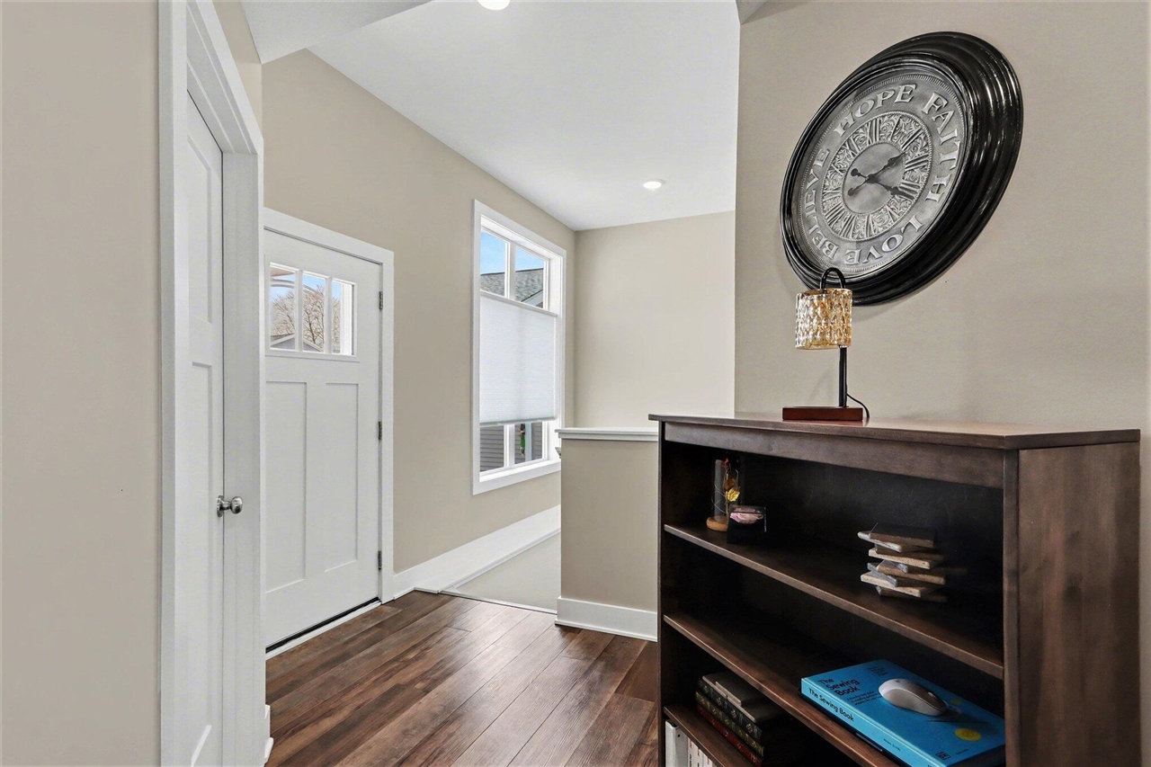 1369 S Village Circle, Kalamazoo, MI, 49009-6132