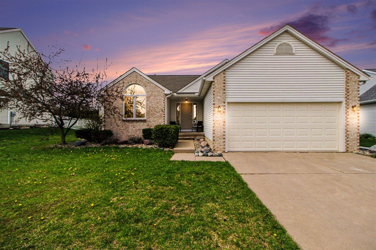 509 Marblewood Lane, Saline, MI, 48176-8610