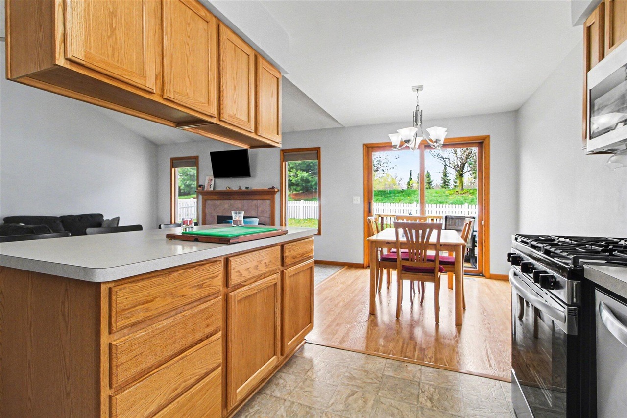 509 Marblewood Lane, Saline, MI, 48176-8610