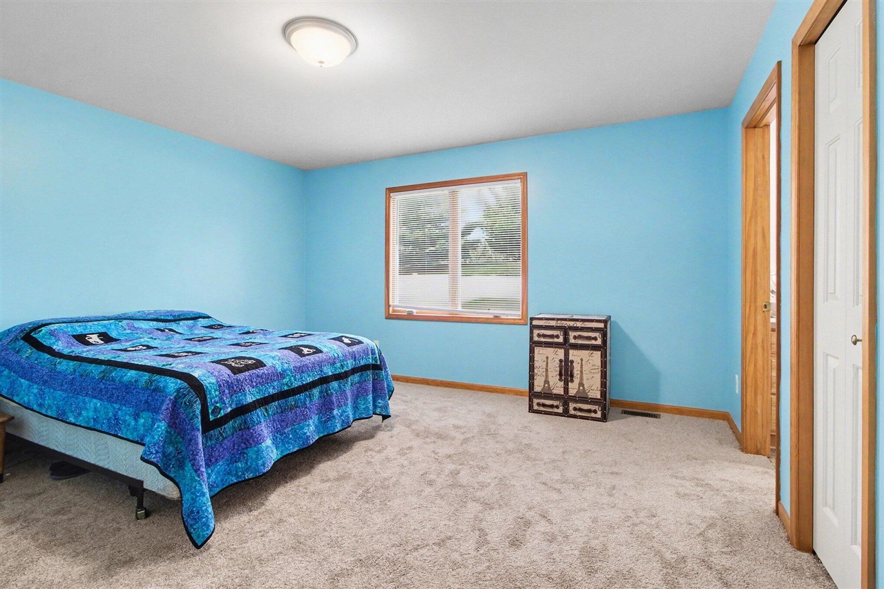 509 Marblewood Lane, Saline, MI, 48176-8610