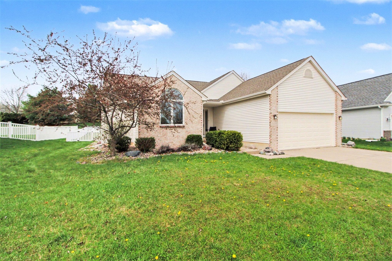 509 Marblewood Lane, Saline, MI, 48176-8610