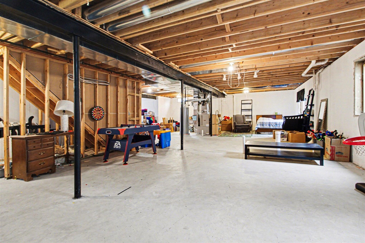 509 Marblewood Lane, Saline, MI, 48176-8610