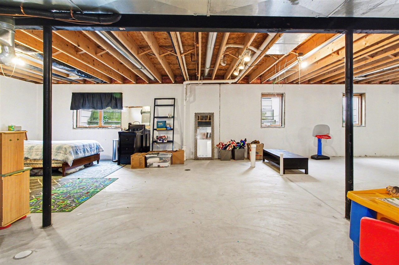 509 Marblewood Lane, Saline, MI, 48176-8610