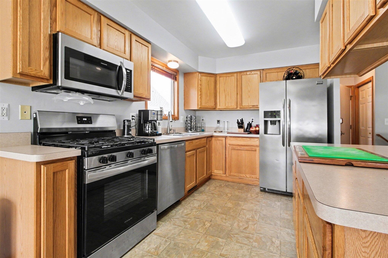 509 Marblewood Lane, Saline, MI, 48176-8610