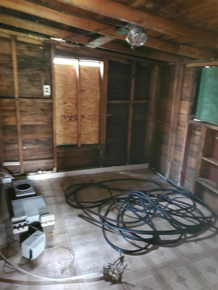 1560 Highland Avenue, Benton Harbor, MI, 49022-2032