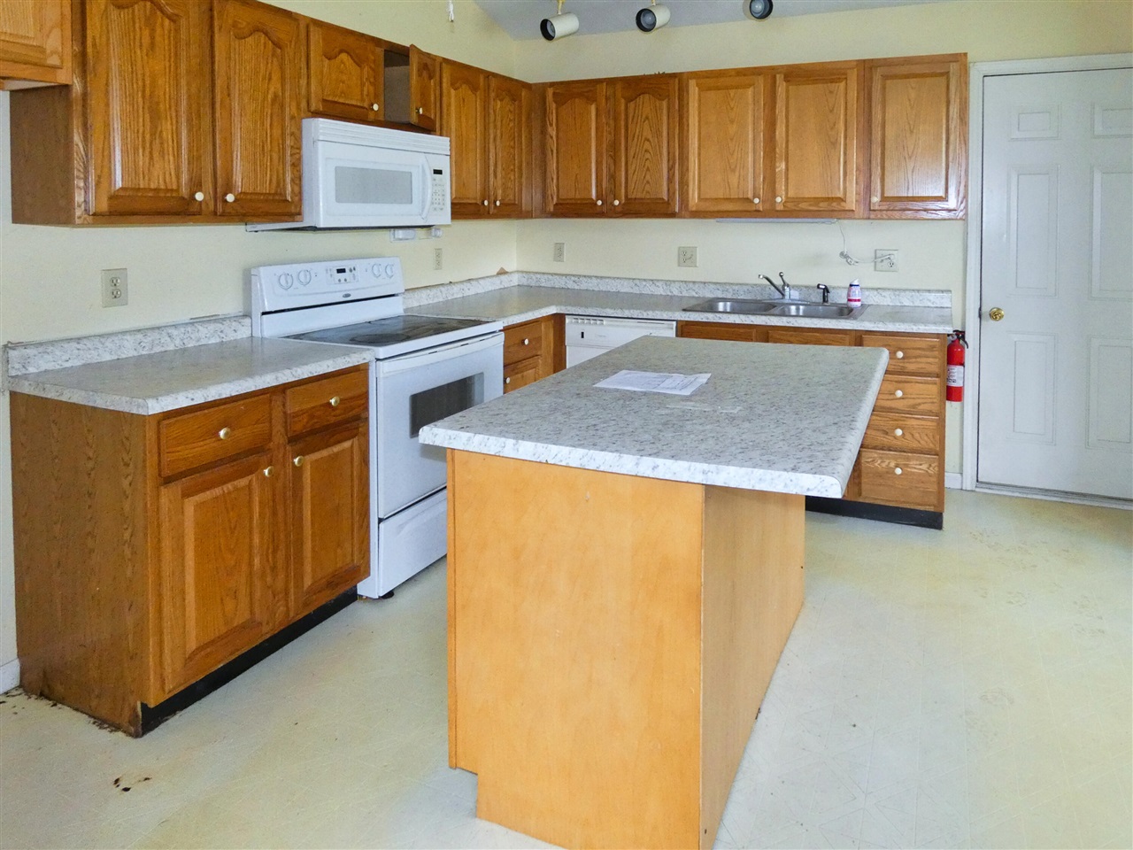 484 Graham Street, Cassopolis, MI, 49031-8702