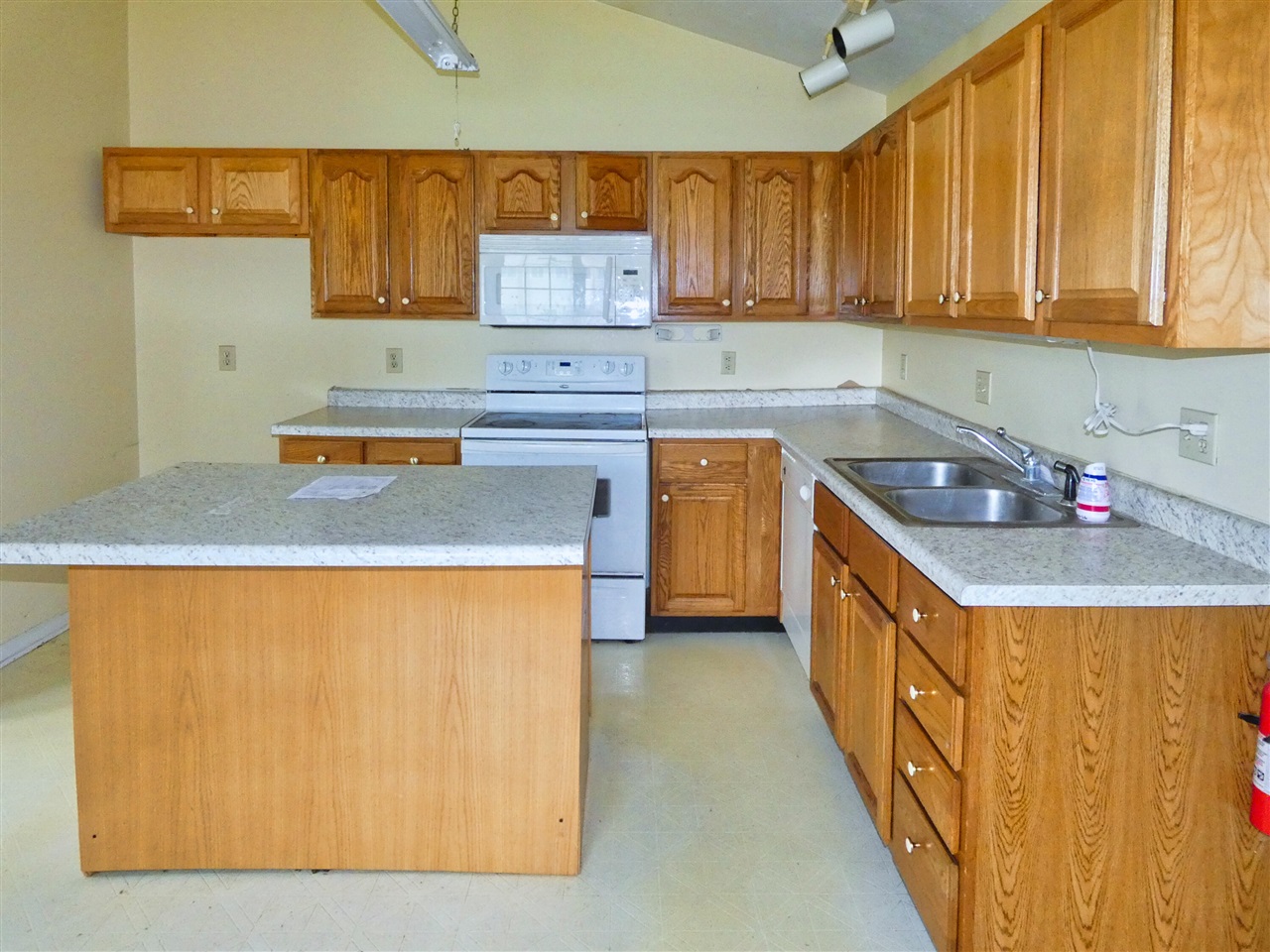 484 Graham Street, Cassopolis, MI, 49031-8702