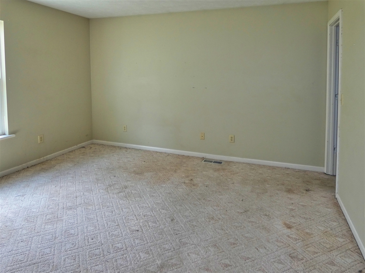 484 Graham Street, Cassopolis, MI, 49031-8702