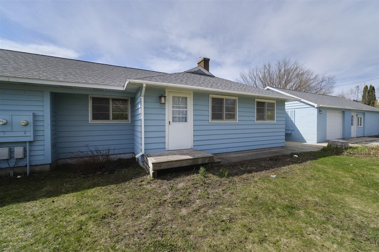 4990 Main Street, Onekama, MI, 49675