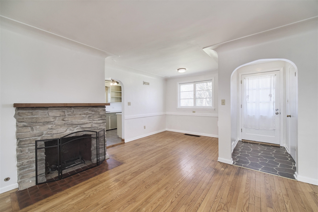 4990 Main Street, Onekama, MI, 49675