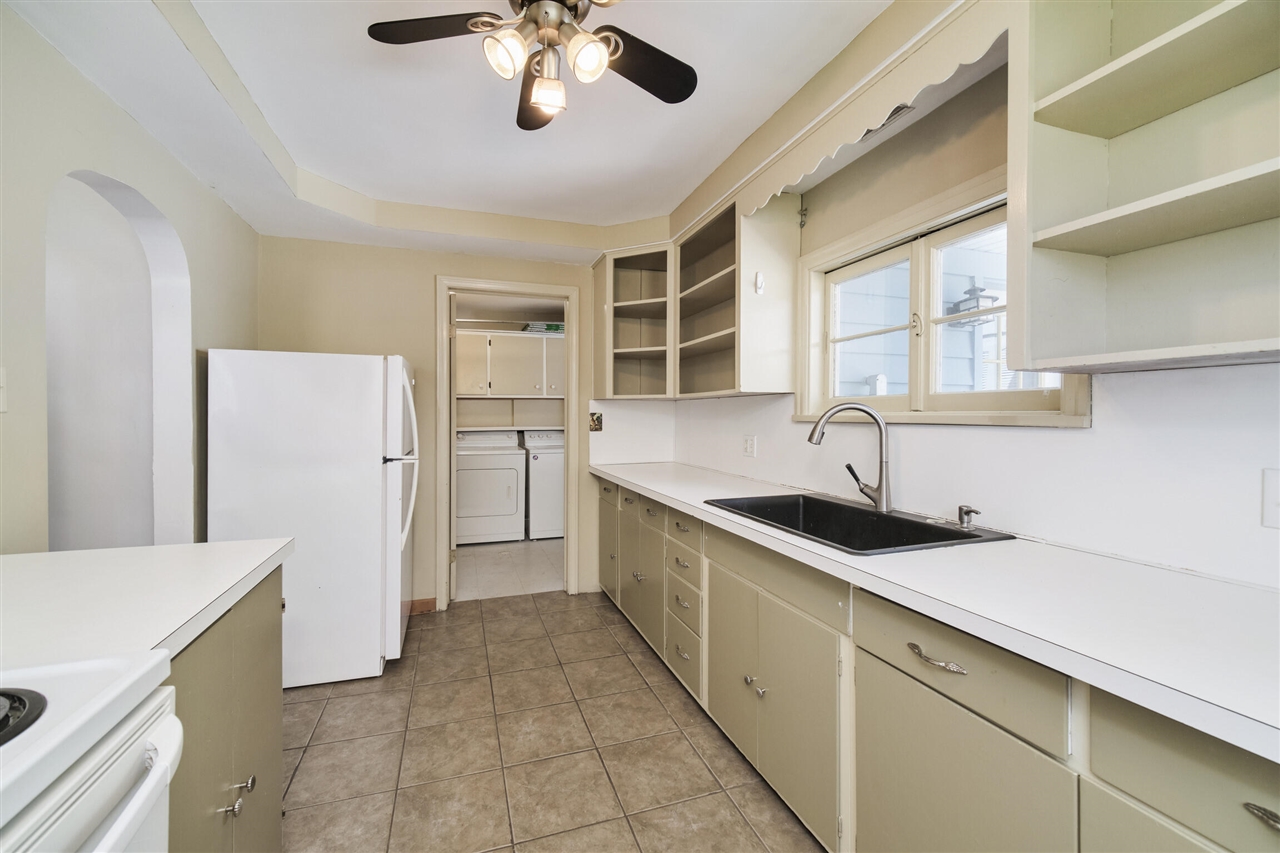 4990 Main Street, Onekama, MI, 49675
