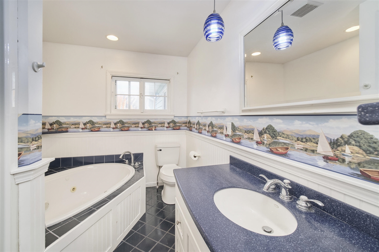 4990 Main Street, Onekama, MI, 49675
