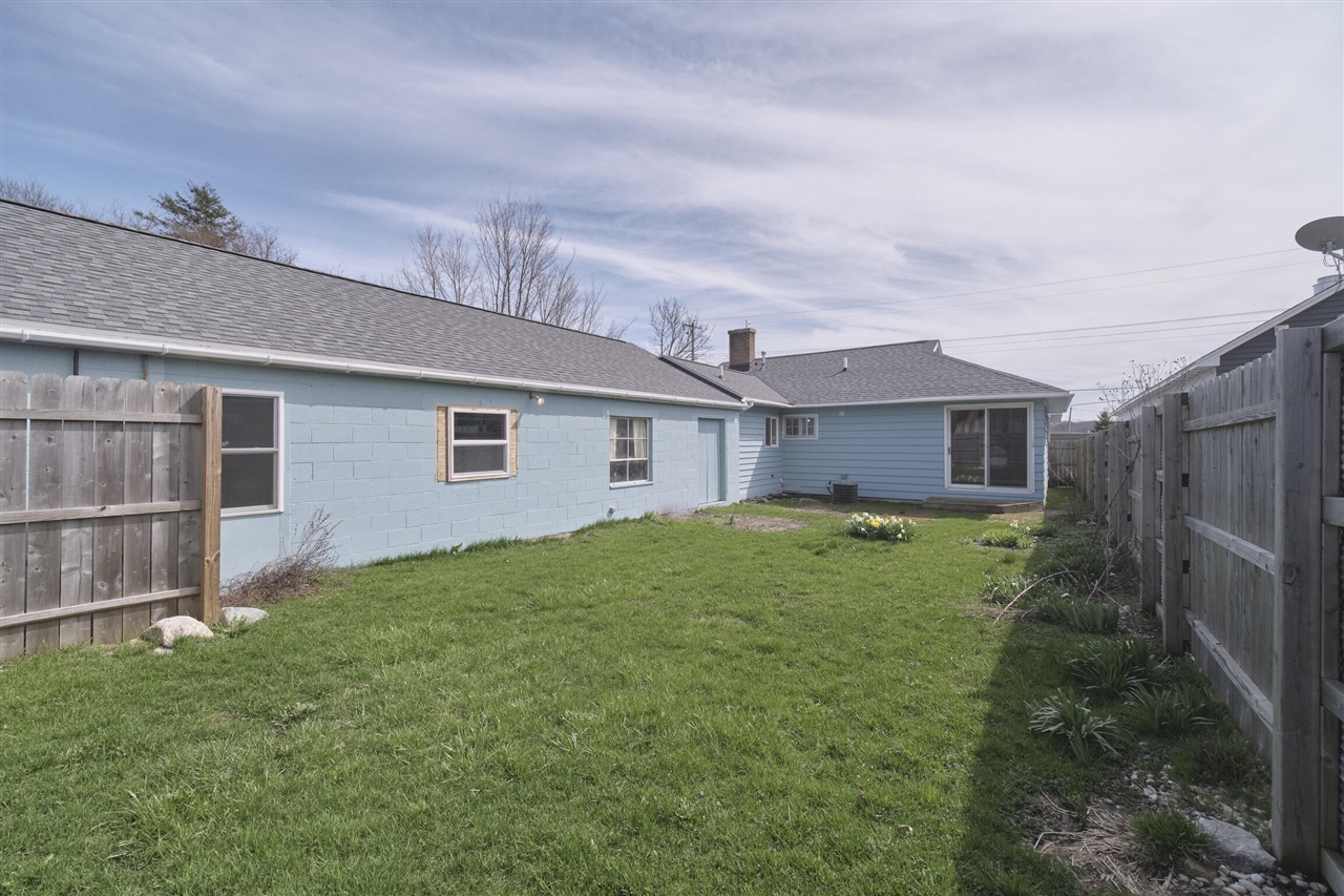 4990 Main Street, Onekama, MI, 49675