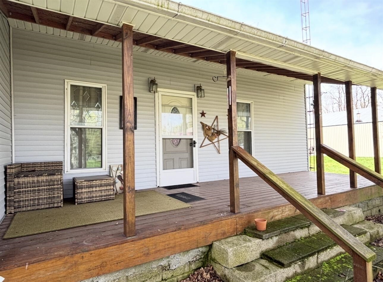 1011 E Copeland Road, Montgomery, MI, 49255-9611