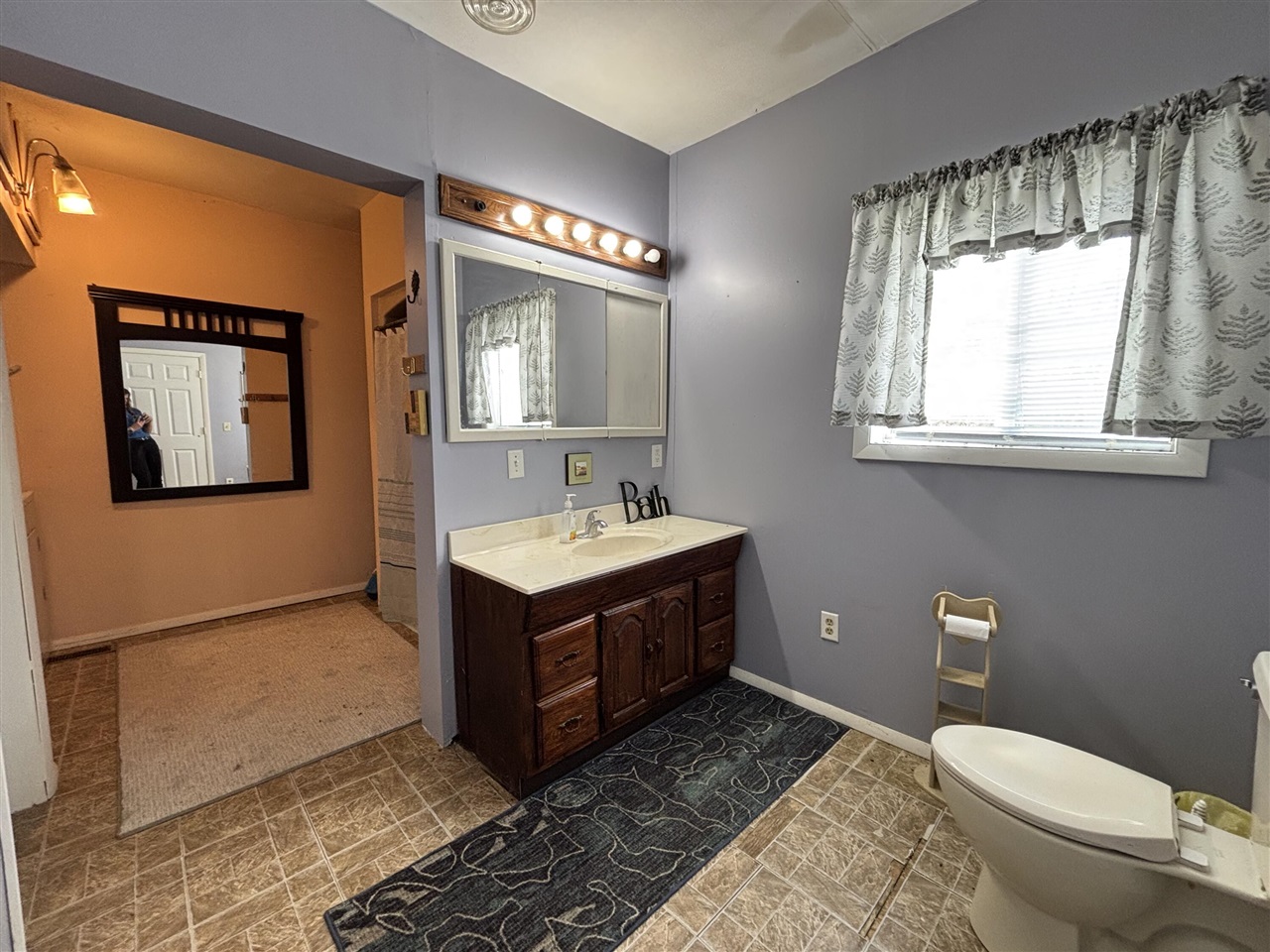 1011 E Copeland Road, Montgomery, MI, 49255-9611