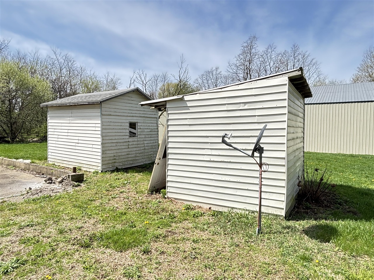 1011 E Copeland Road, Montgomery, MI, 49255-9611