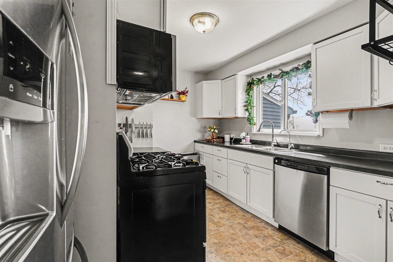 2961 W Dickman Road, Springfield, MI, 49037-7939