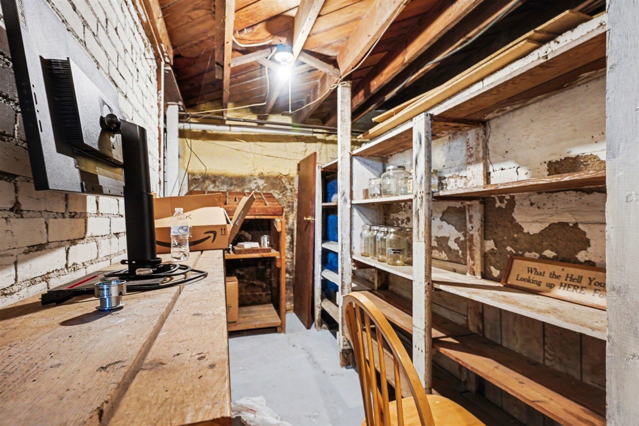 2961 W Dickman Road, Springfield, MI, 49037-7939