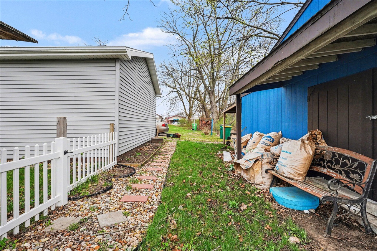 2961 W Dickman Road, Springfield, MI, 49037-7939