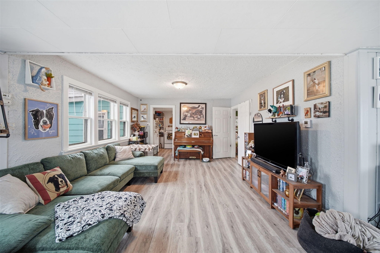 131 N Lakeside Drive, Michigan Center, MI, 49254-1248