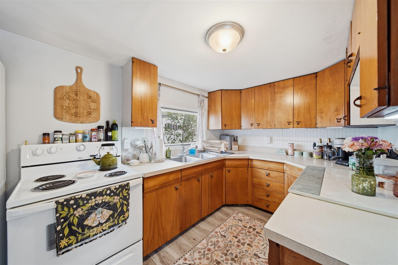 131 N Lakeside Drive, Michigan Center, MI, 49254-1248