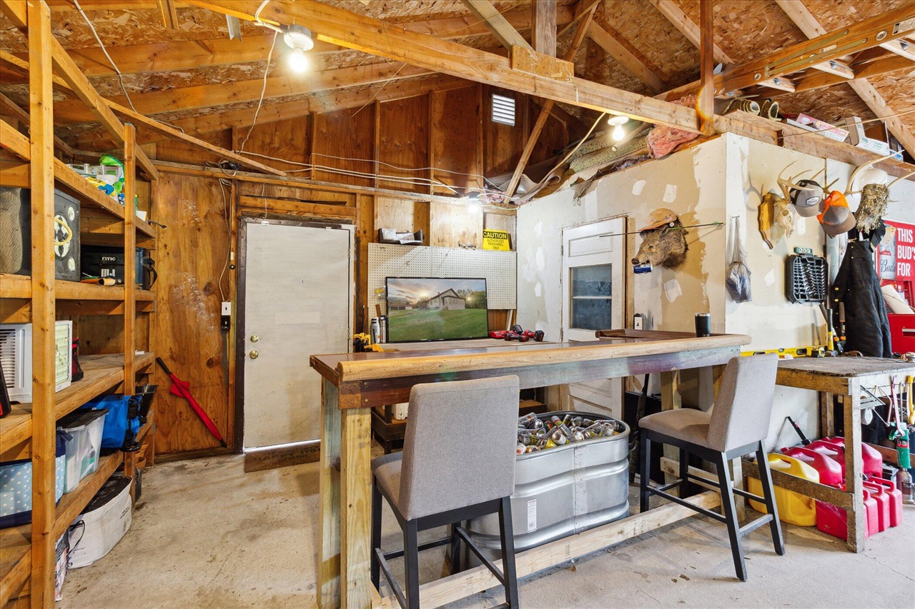 4154 W Carpenter Road, Flint, MI, 48504-1143